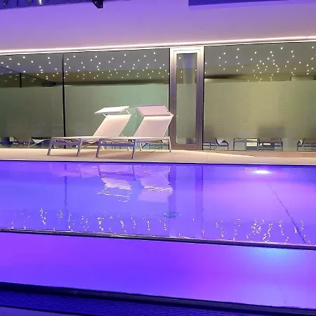 Luxury Pool, Spa, Gym Lido di Jesolo
