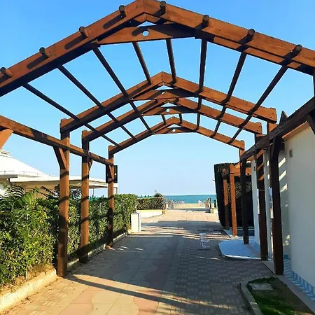 Lägenhet Luxury Pool, Spa, Gym Lido di Jesolo