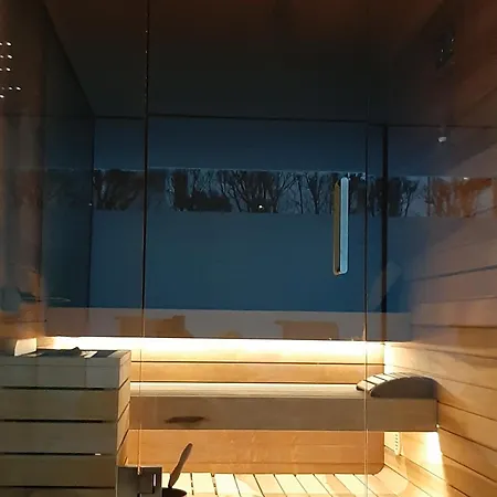 Luxury Pool, Spa, Gym