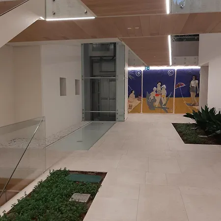 Luxury Pool, Spa, Gym