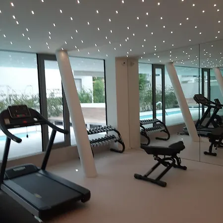 Lägenhet Luxury Pool, Spa, Gym *